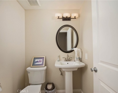 21820 Marylee Street - Photo Thumbnail 12