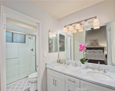 21820 Marylee Street - Photo Thumbnail 16