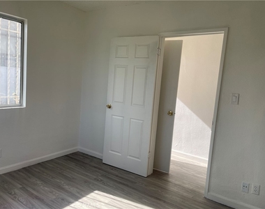 676 E 115th - Photo Thumbnail 7