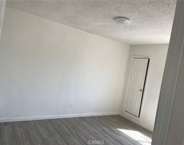 676 E 115th - Photo Thumbnail 12
