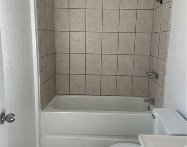 676 E 115th - Photo Thumbnail 11