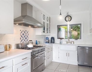 30842 Driftwood Drive - Photo Thumbnail 8