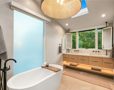 592 Bluebird Canyon Drive - Photo Thumbnail 31