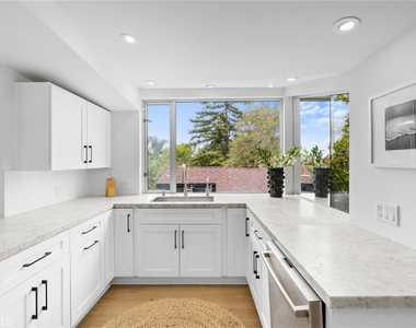 592 Bluebird Canyon Drive - Photo Thumbnail 9