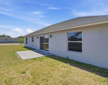 4593 Sw Sw Bradbury St Street - Photo Thumbnail 5