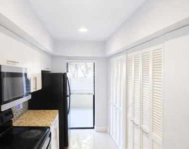 11596 Nw 45th Street - Photo Thumbnail 13