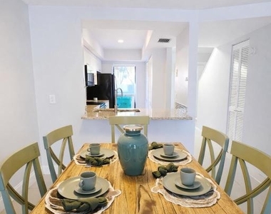 11596 Nw 45th Street - Photo Thumbnail 3