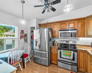 18855 Candlewick Drive - Photo Thumbnail 5