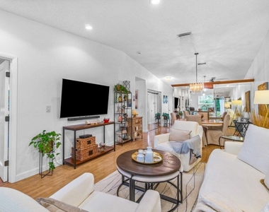 18855 Candlewick Drive - Photo Thumbnail 16