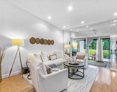 18855 Candlewick Drive - Photo Thumbnail 12
