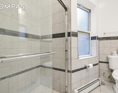 East 49th Street - Photo Thumbnail 8