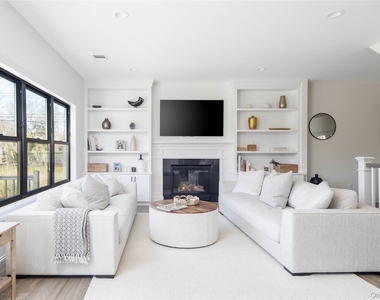 242 Maple Lane - Photo Thumbnail 1
