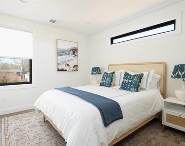 242 Maple Lane - Photo Thumbnail 12