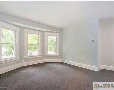737 Kensington Avenue - Photo Thumbnail 1