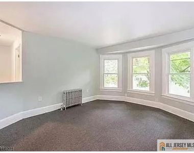 737 Kensington Avenue - Photo Thumbnail 2