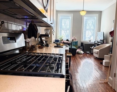 2217 Fitzwater Street - Photo Thumbnail 5