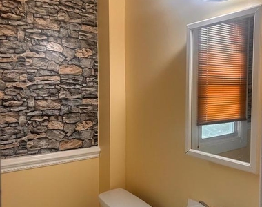 1308 W Lippincott Street - Photo Thumbnail 11