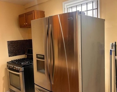 1308 W Lippincott Street - Photo Thumbnail 6