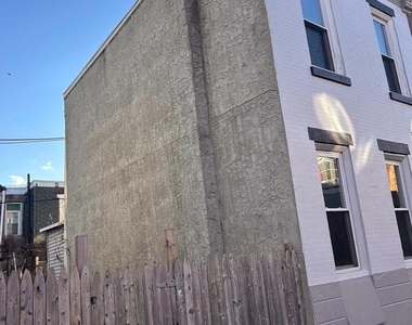 1308 W Lippincott Street - Photo Thumbnail 22