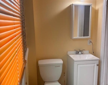 1308 W Lippincott Street - Photo Thumbnail 16