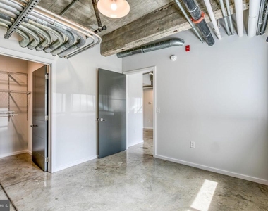 4800 Brown Street - Photo Thumbnail 6