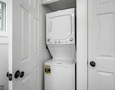 324 Darby Road - Photo Thumbnail 11