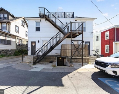 324 Darby Road - Photo Thumbnail 14