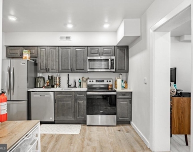 324 Darby Road - Photo Thumbnail 3