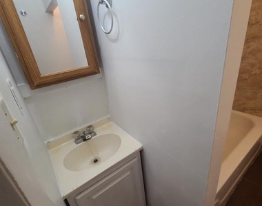403 Pennington Avenue - Photo Thumbnail 5