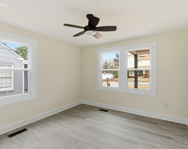 313 Park Avenue W - Photo Thumbnail 21