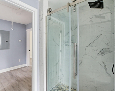 313 Park Avenue W - Photo Thumbnail 24