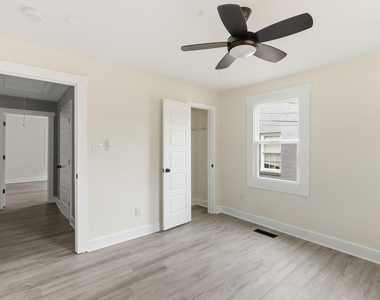 313 Park Avenue W - Photo Thumbnail 22