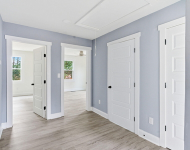 313 Park Avenue W - Photo Thumbnail 20