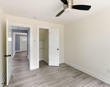313 Park Avenue W - Photo Thumbnail 28