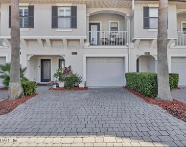 905 2nd Street N - Photo Thumbnail 7