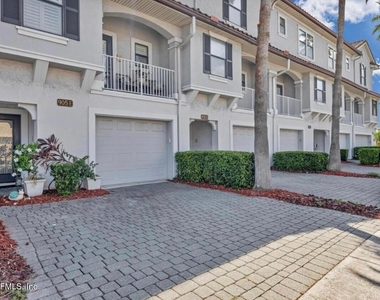 905 2nd Street N - Photo Thumbnail 6