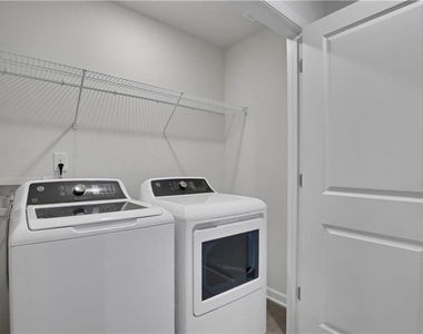 102 Jaxton Street - Photo Thumbnail 31
