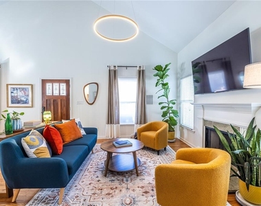 69 Randolph Street Ne - Photo Thumbnail 10
