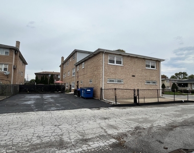 1601 Downs Drive - Photo Thumbnail 3