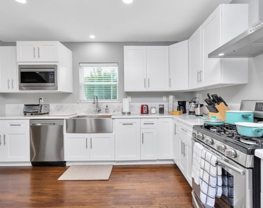 3315 Rosedale Street - Photo Thumbnail 9