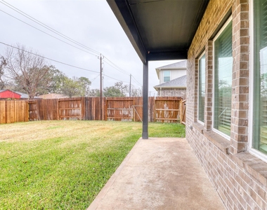 420 Magnolia Street - Photo Thumbnail 8