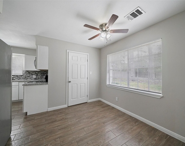 643 Ames Street - Photo Thumbnail 28