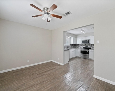 643 Ames Street - Photo Thumbnail 7