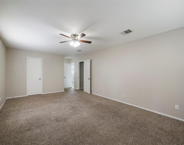 643 Ames Street - Photo Thumbnail 21