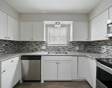 643 Ames Street - Photo Thumbnail 25