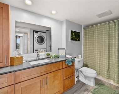413 Augusta Boulevard - Photo Thumbnail 14