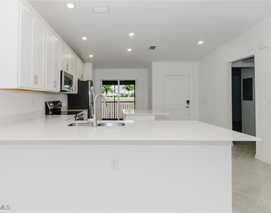 5410 Double Eagle Circle - Photo Thumbnail 9
