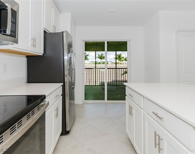 5410 Double Eagle Circle - Photo Thumbnail 8