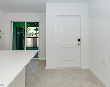 5410 Double Eagle Circle - Photo Thumbnail 4