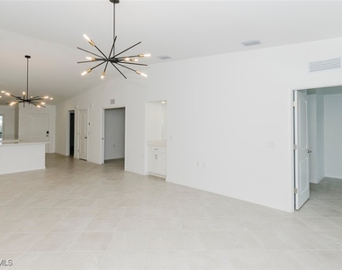 5410 Double Eagle Circle - Photo Thumbnail 19